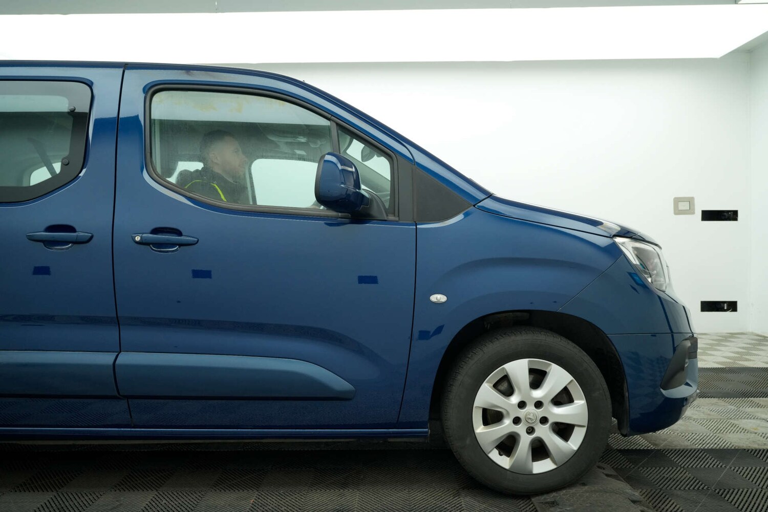 Used Vauxhall Combo Life 2019 for sale - 78165571: Photo 11