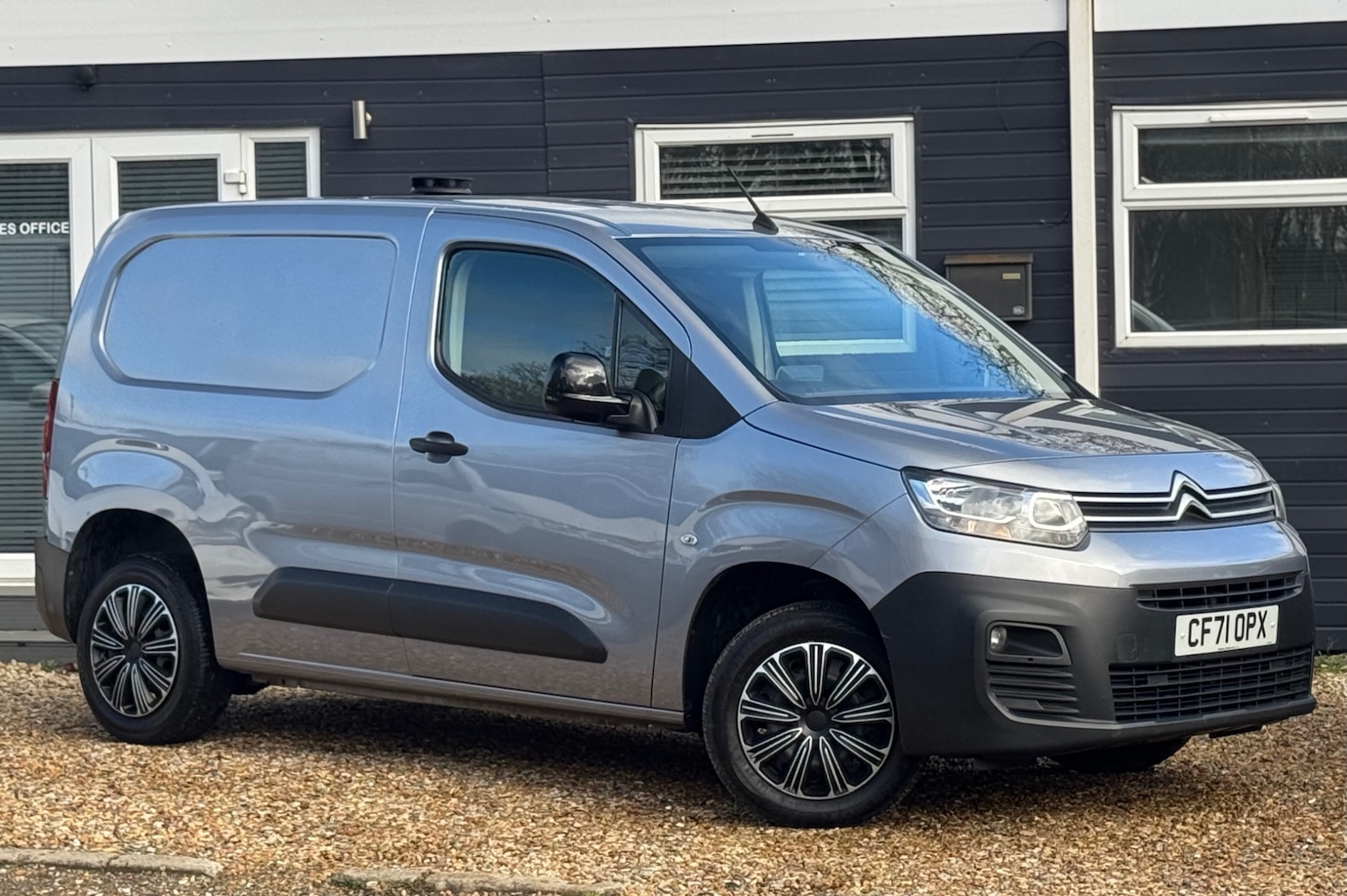 Used Citroen Berlingo 2021 for sale - 77548406: Photo 2