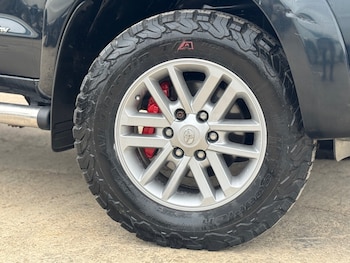 Used Toyota Hilux 2012 for sale - 79184937: Photo