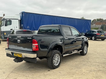 Used Toyota Hilux 2012 for sale - 79184937: Photo