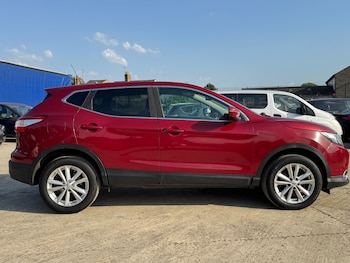 Used Nissan Qashqai 2015 for sale - 78708742: Photo