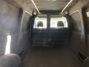 Used Volkswagen Caddy Maxi 2015 for sale - 79616910: Photo