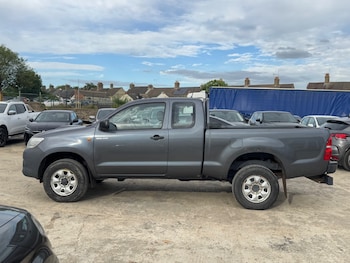 Used Toyota Hilux 2013 for sale - 79041779: Photo
