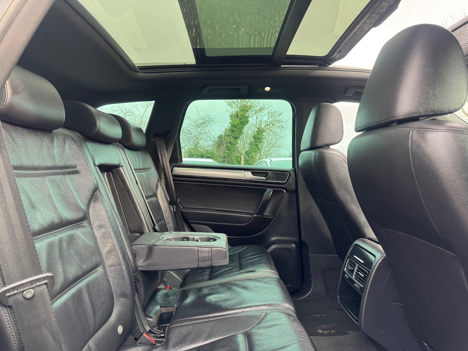 Used Volkswagen Touareg 2016 for sale - 77548383: Photo 19