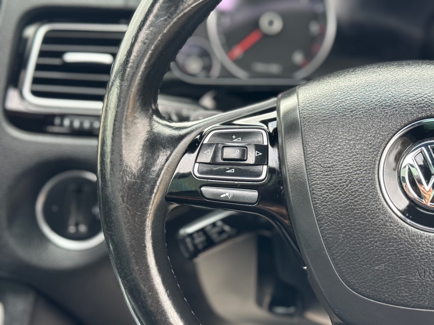 Used Volkswagen Touareg 2016 for sale - 77548383: Photo 29