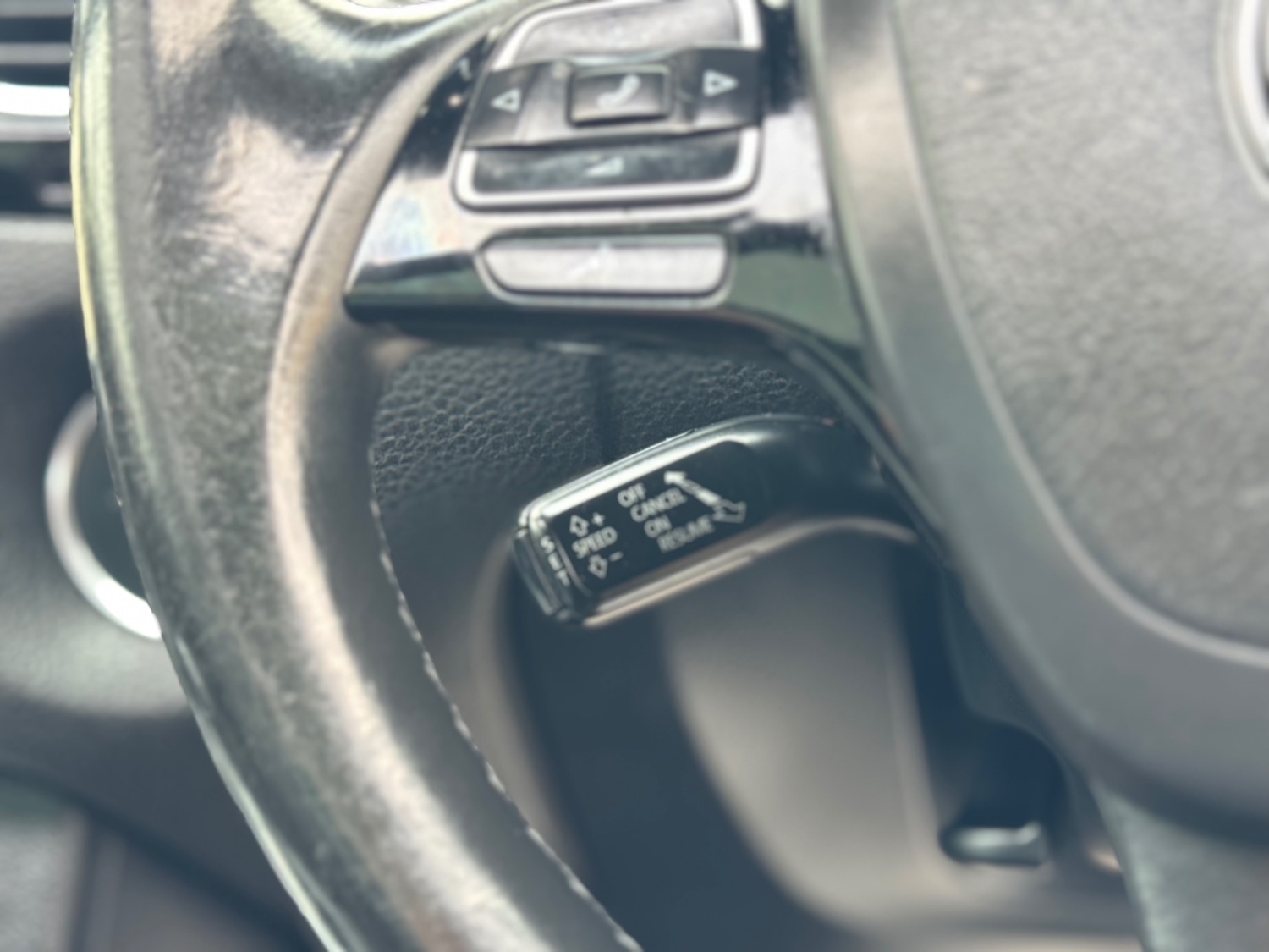 Used Volkswagen Touareg 2016 for sale - 77548383: Photo 32