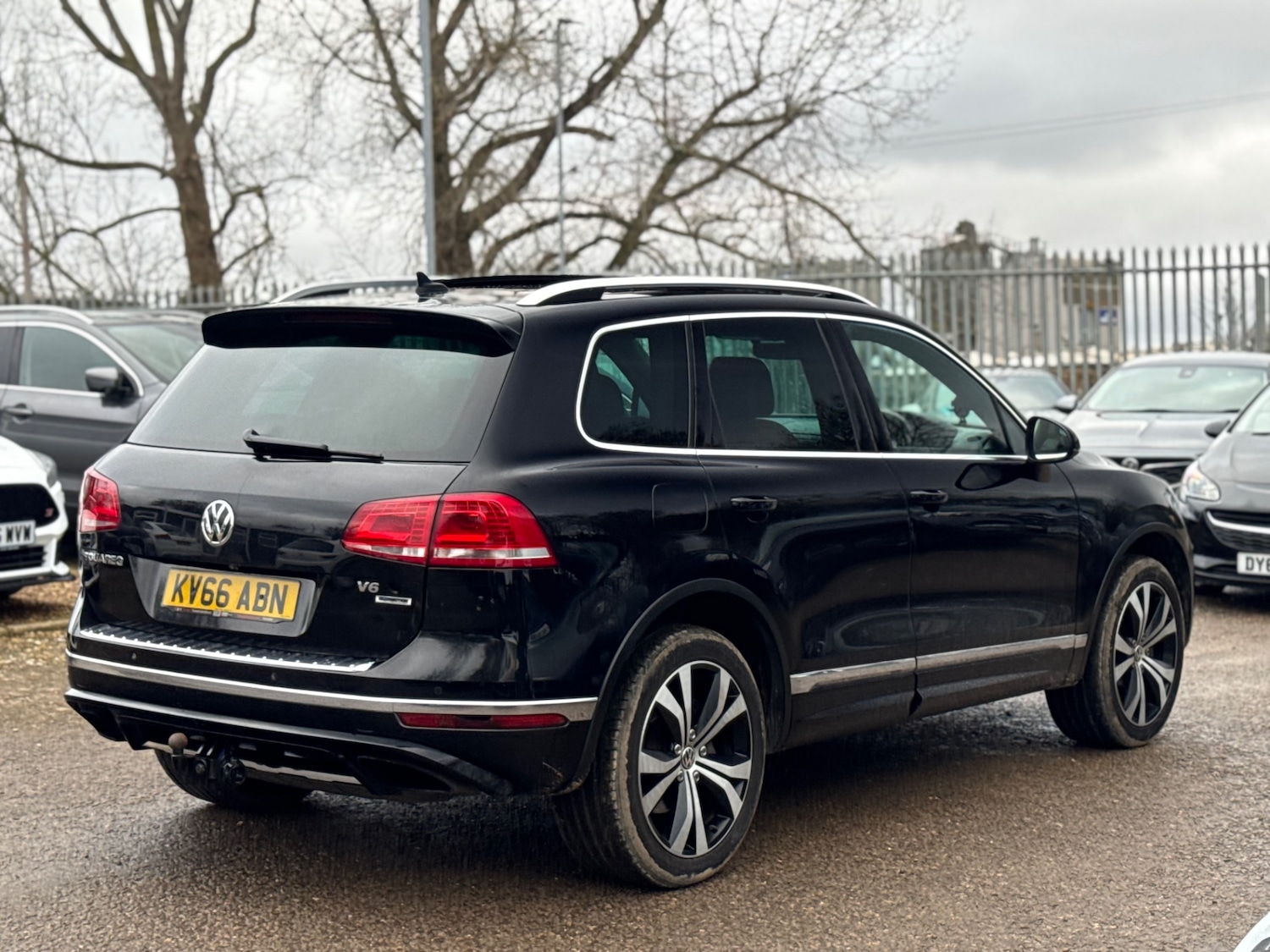 Used Volkswagen Touareg 2016 for sale - 77548383: Photo 50