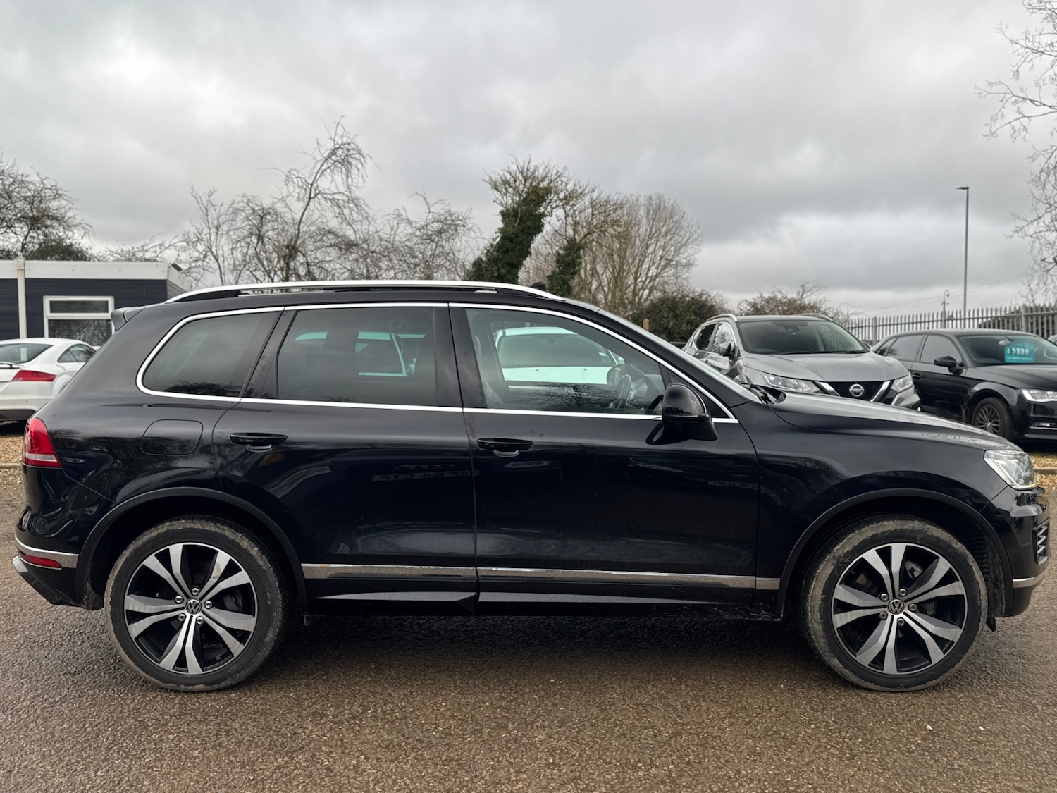 Used Volkswagen Touareg 2016 for sale - 77548383: Photo 51