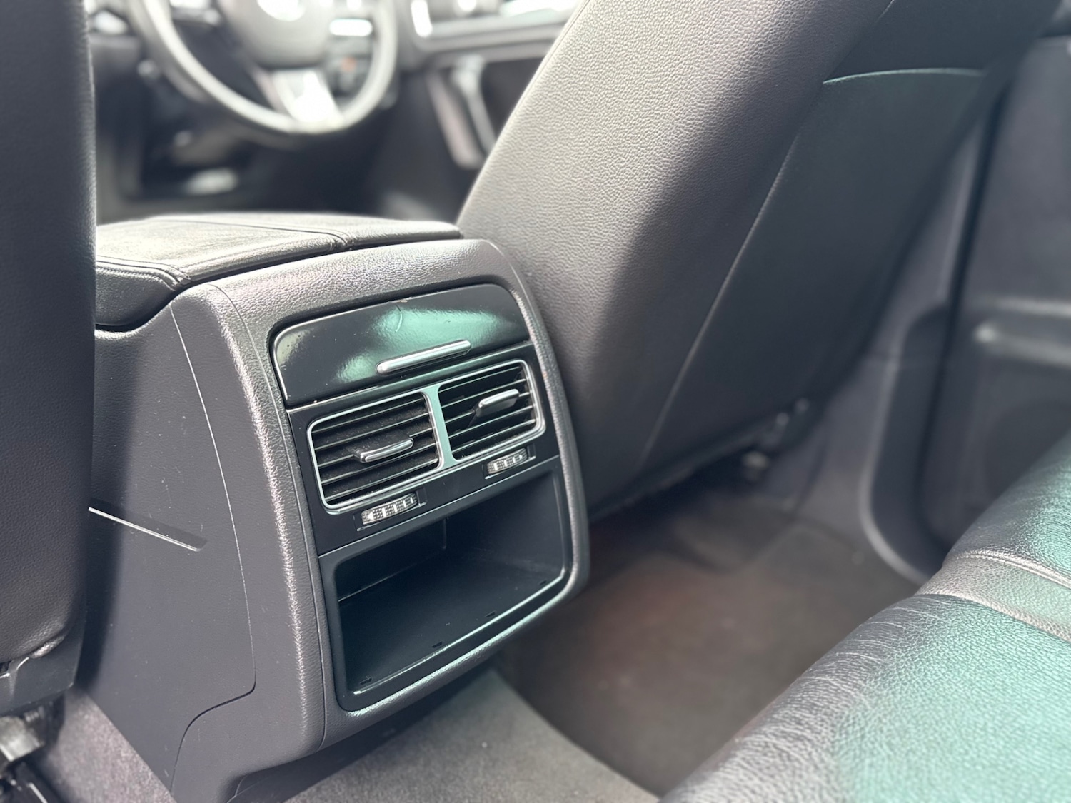 Used Volkswagen Touareg 2016 for sale - 77548383: Photo 58