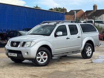 Used Nissan Navara 2010 for sale - 78853743: Photo