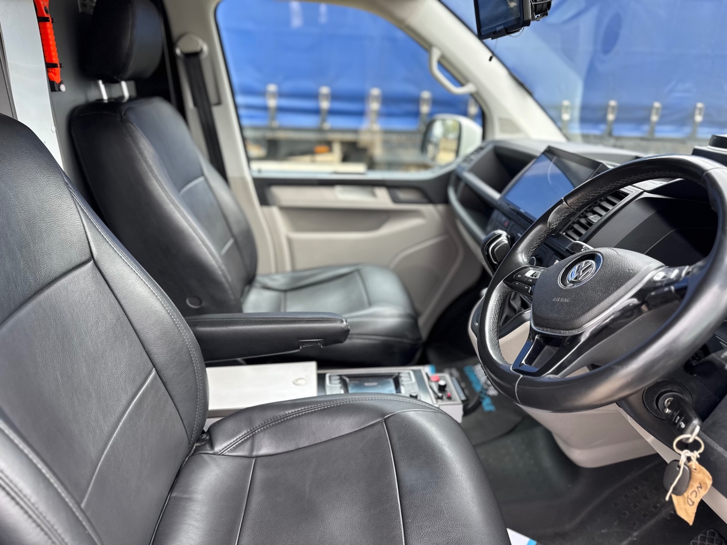 Used Volkswagen Transporter 2018 for sale - 77553316: Photo 31