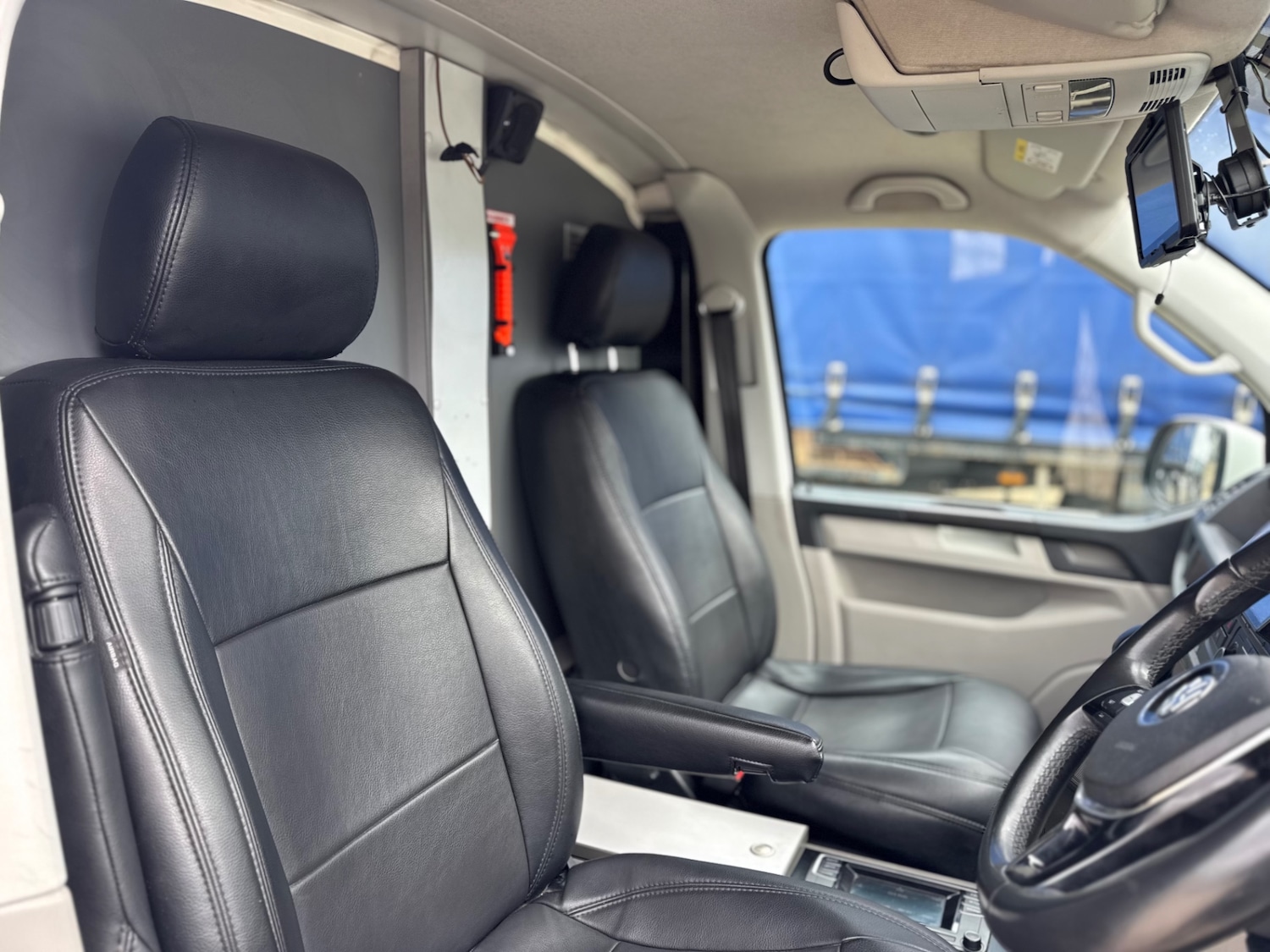 Used Volkswagen Transporter 2018 for sale - 77553316: Photo 32