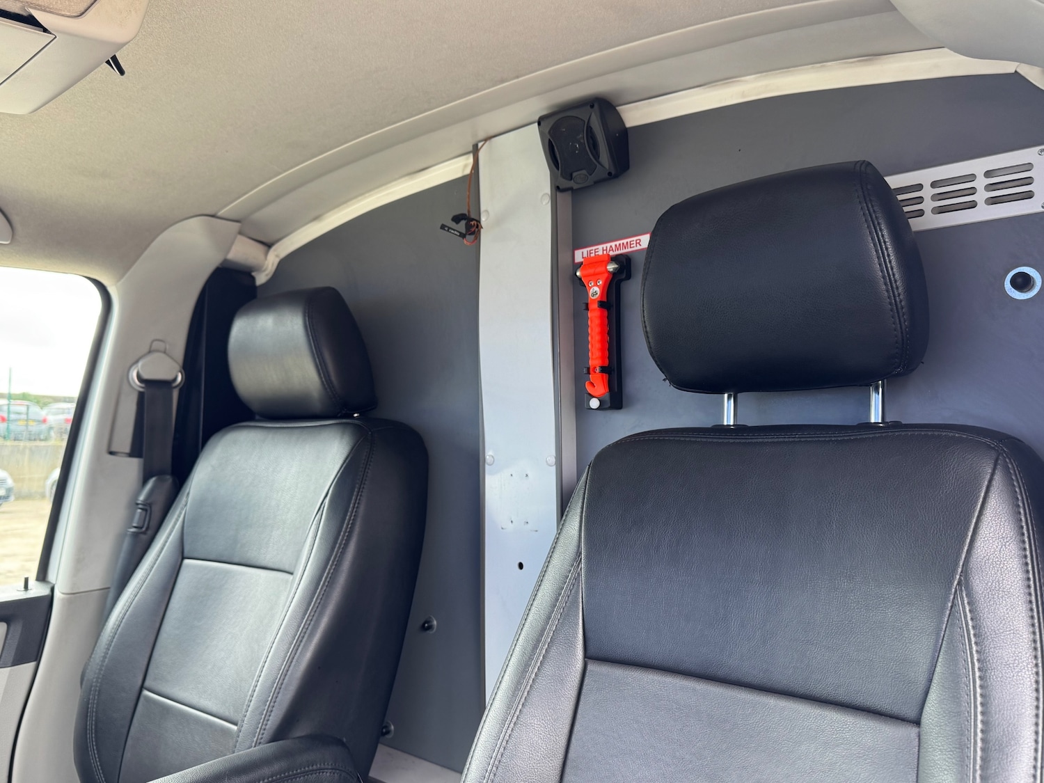 Used Volkswagen Transporter 2018 for sale - 77553316: Photo 42