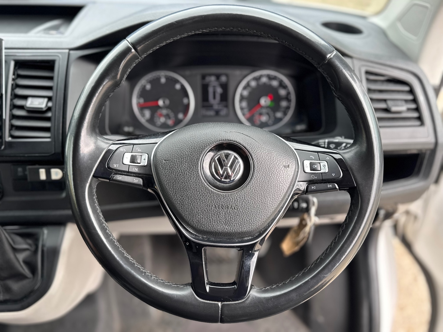 Used Volkswagen Transporter 2018 for sale - 77553316: Photo 47