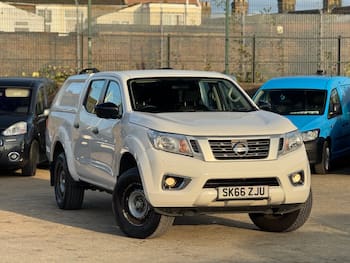 Used Nissan Navara 2016 for sale - 79687697: Photo