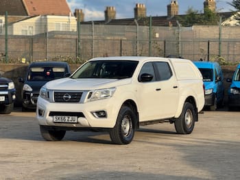 Used Nissan Navara 2016 for sale - 79687697: Photo