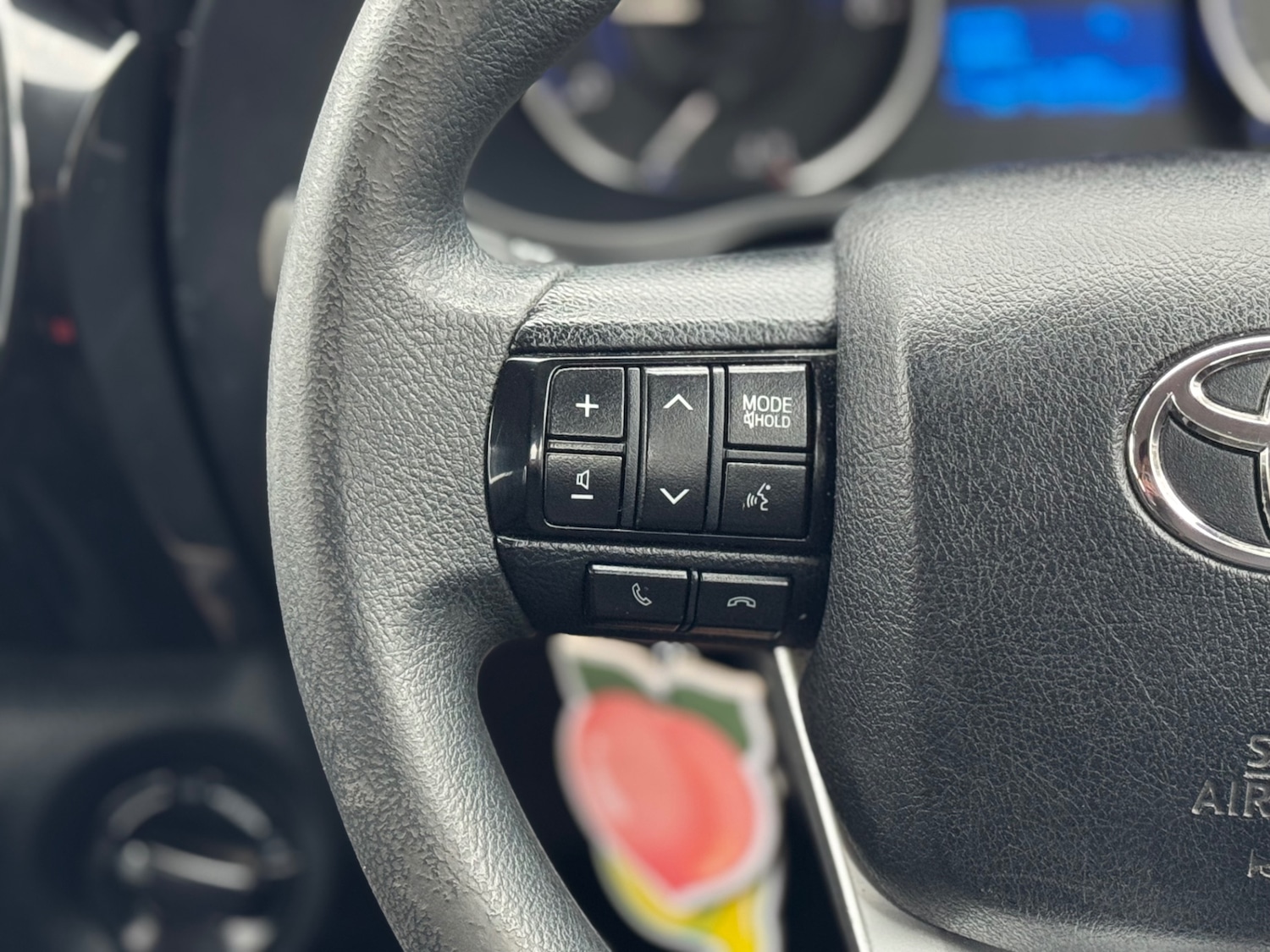 Used Toyota Hilux 2017 for sale - 77548417: Photo 37