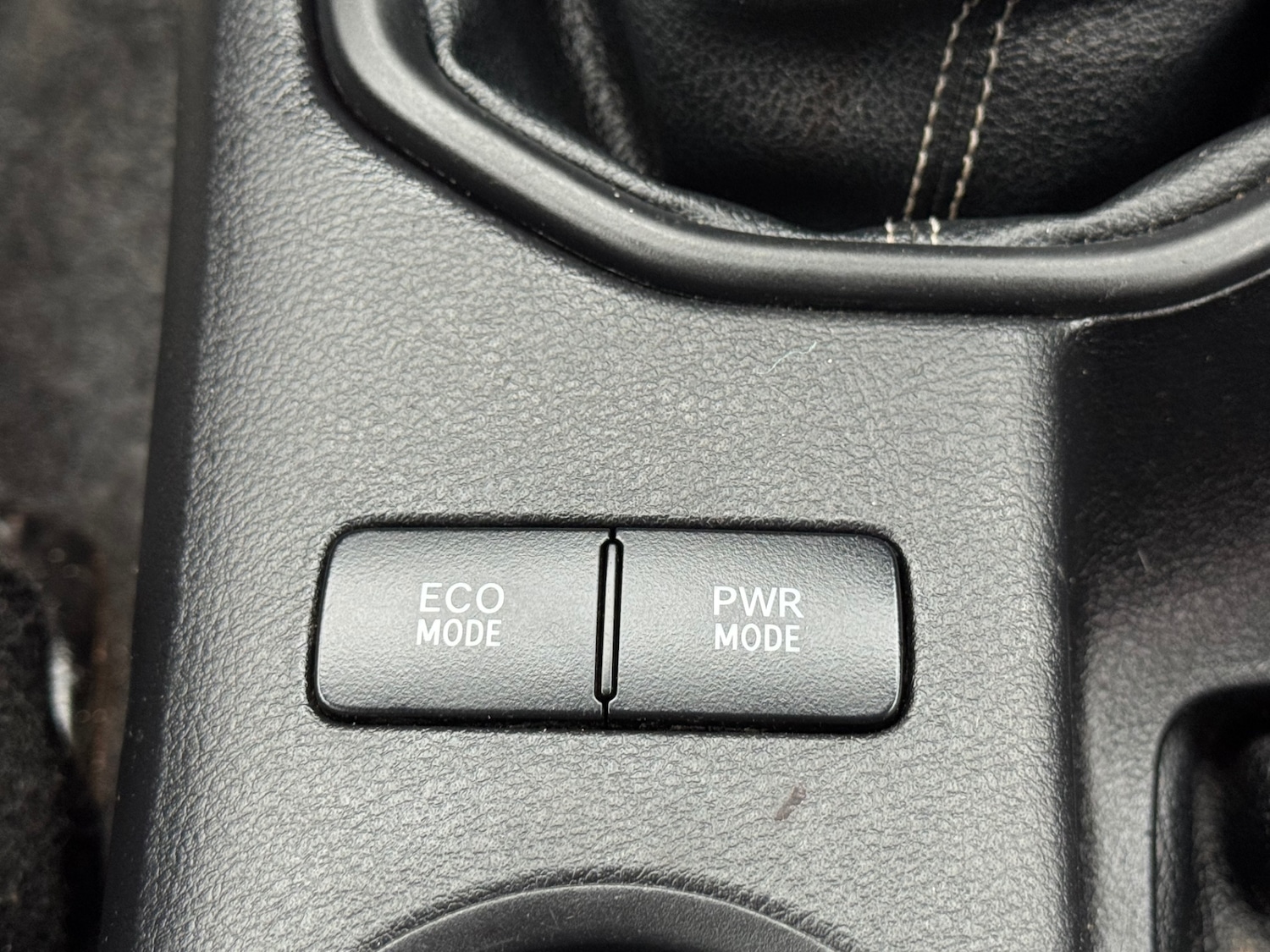 Used Toyota Hilux 2017 for sale - 77548417: Photo 47