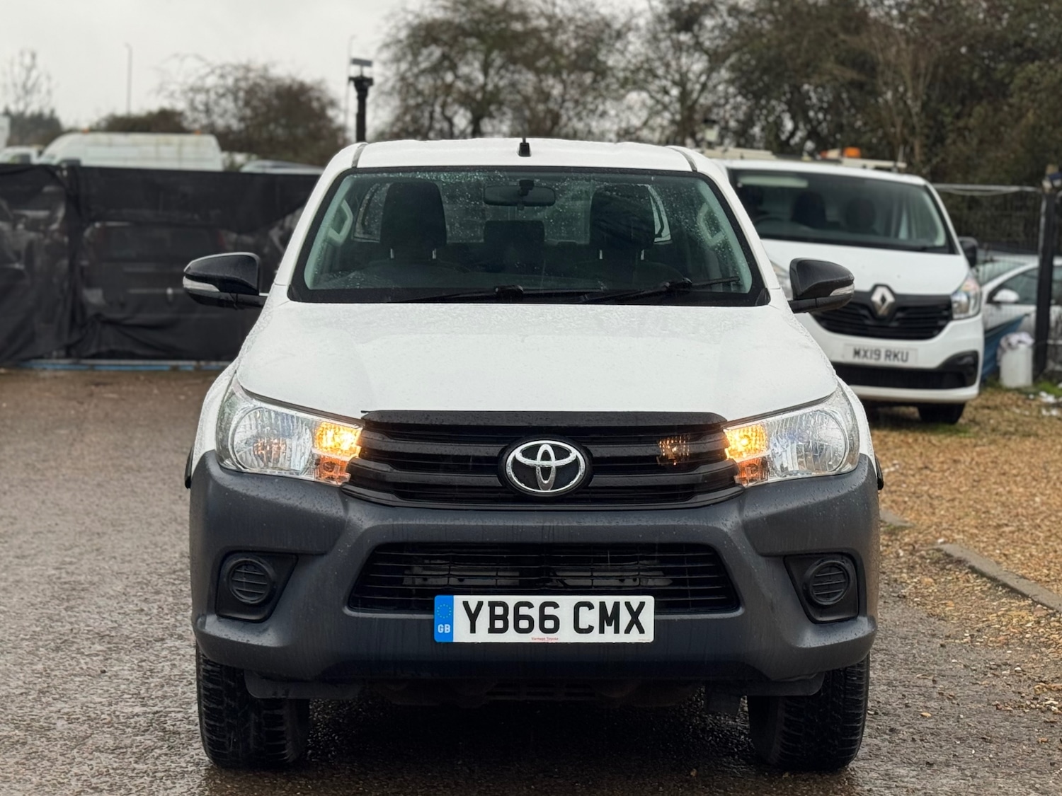 Used Toyota Hilux 2017 for sale - 77548417: Photo 8