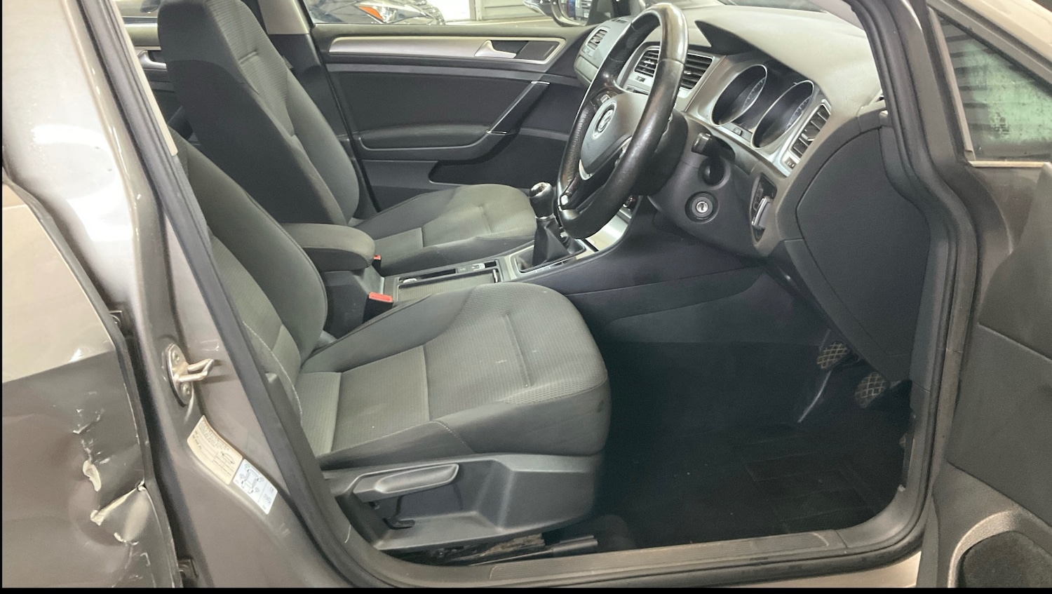 Used Volkswagen Golf 2015 for sale - 77553319: Photo 4