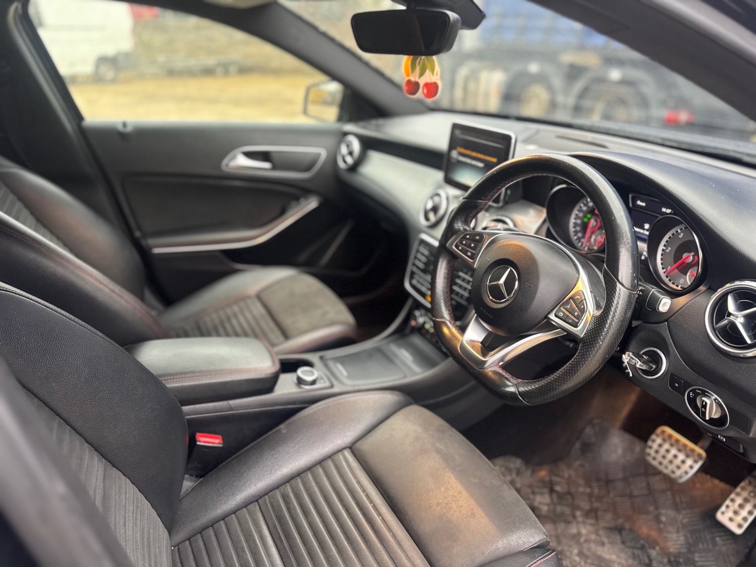Used Mercedes-Benz GLA 2015 for sale - 77781323: Photo 18