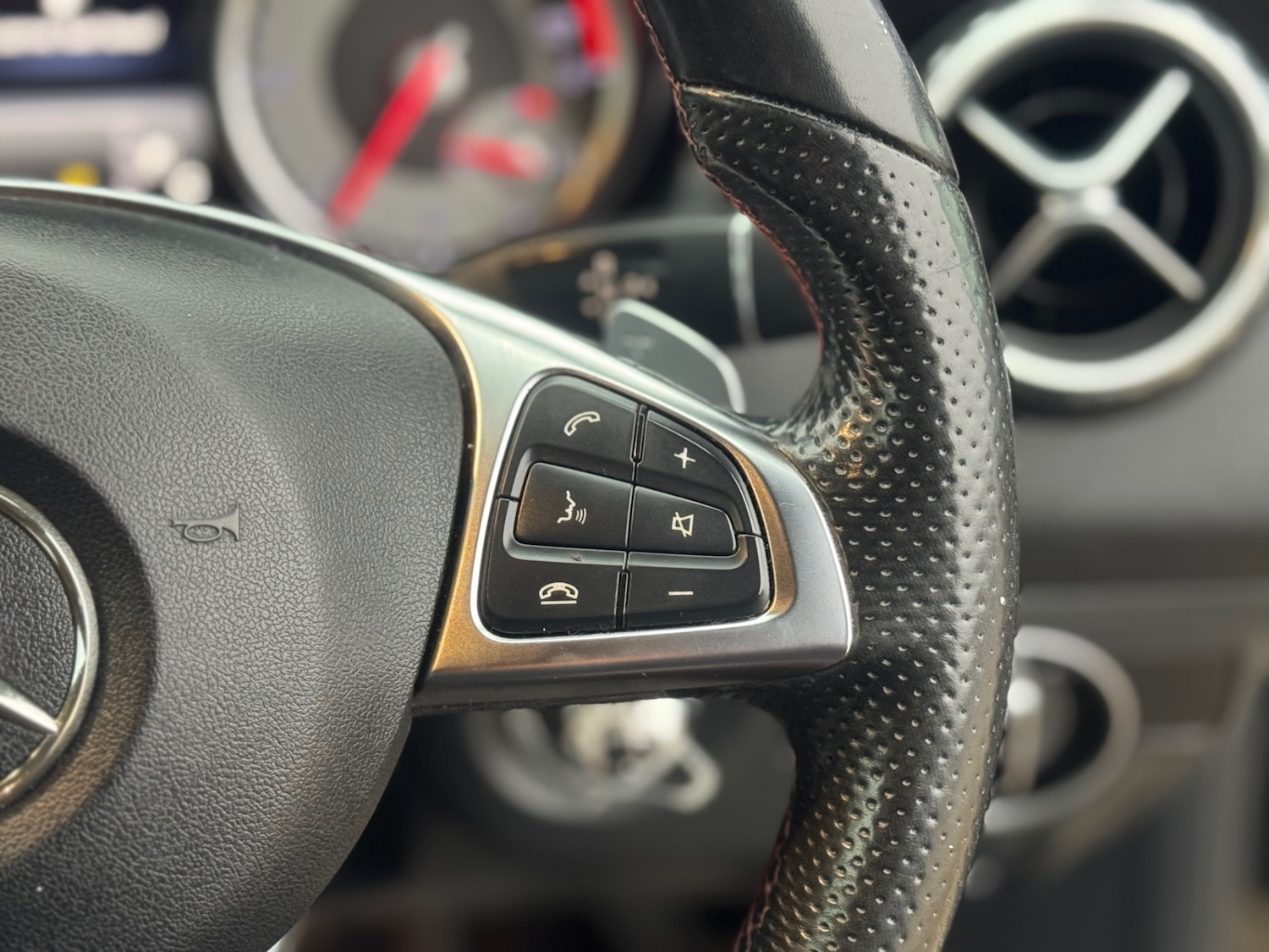 Used Mercedes-Benz GLA 2015 for sale - 77781323: Photo 28