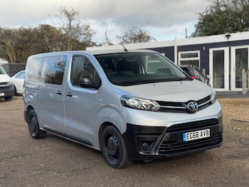 Toyota PROACE CITY Verso feature image