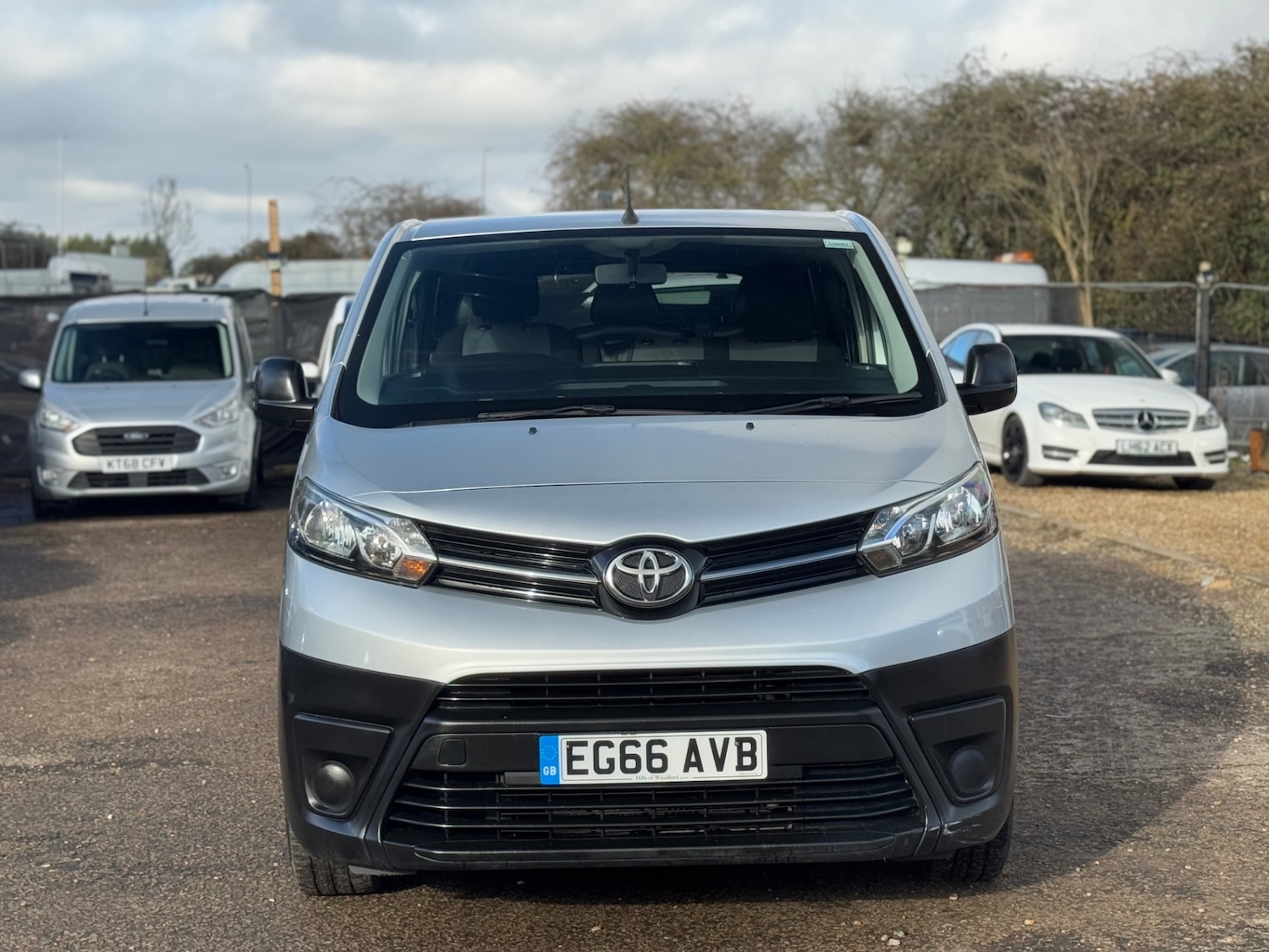 Used Toyota PROACE CITY Verso 2017 for sale - 77548460: Photo 2