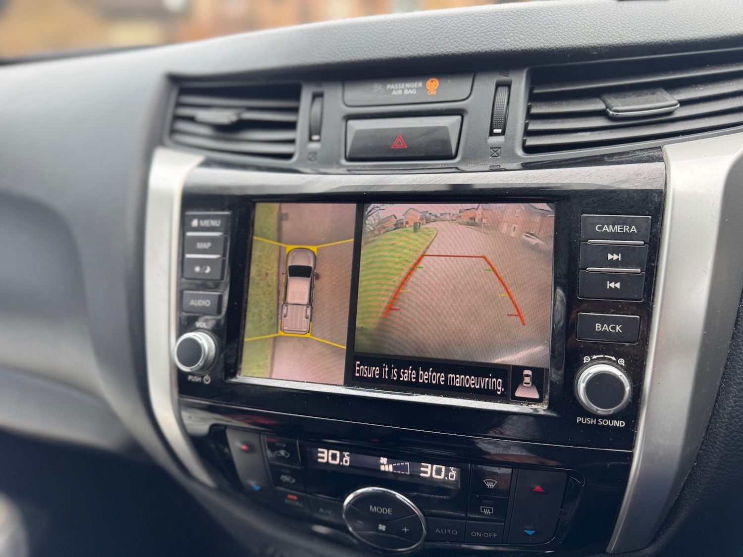 Used Nissan Navara 2021 for sale - 77637083: Photo 15