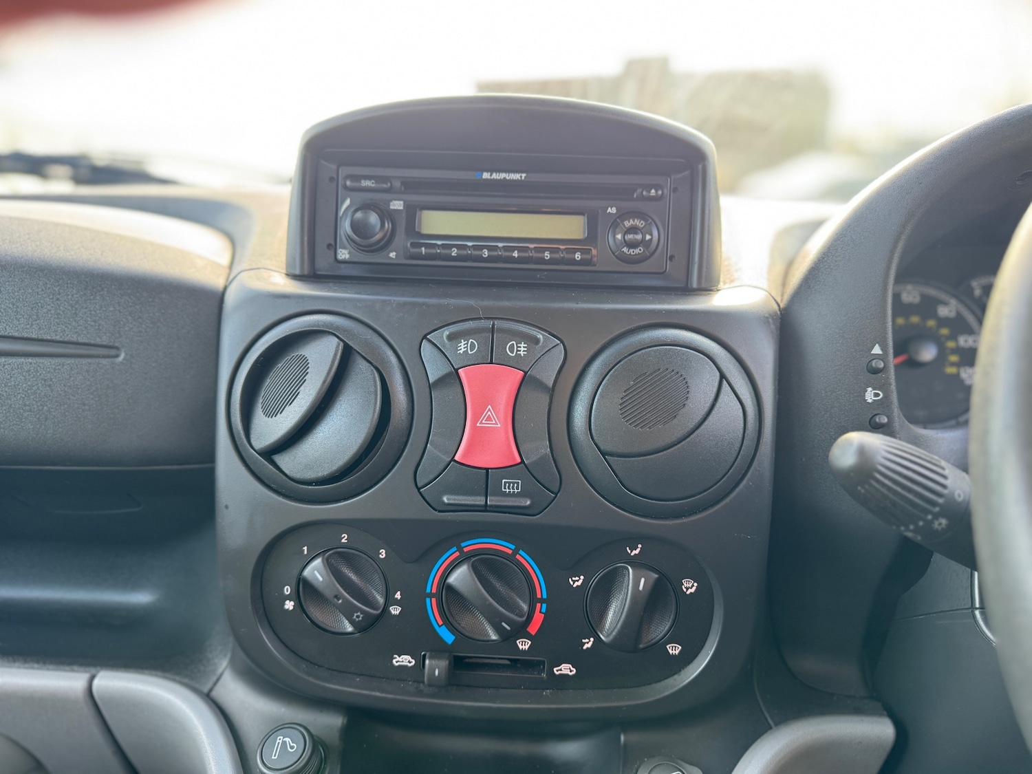 Used Fiat Doblo 2010 for sale - 77546098: Photo 24