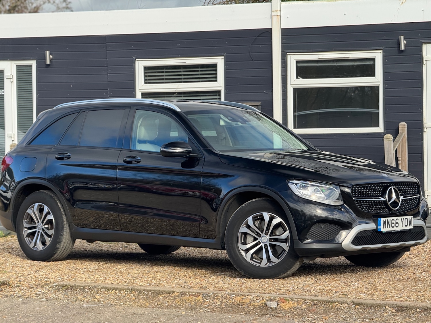 Used Mercedes-Benz GLC 2016 for sale - 77715006: Photo 2