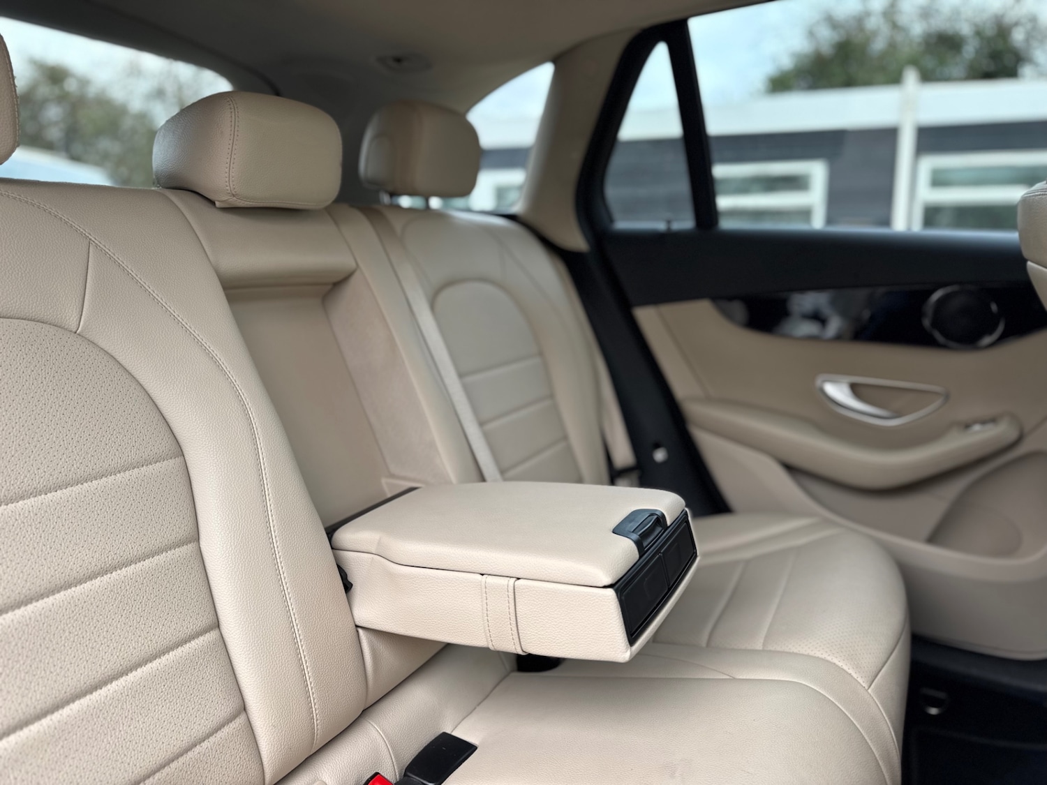 Used Mercedes-Benz GLC 2016 for sale - 77715006: Photo 38