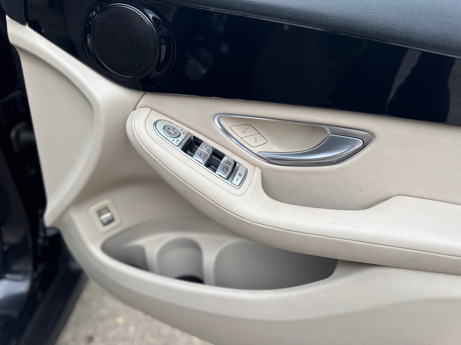 Used Mercedes-Benz GLC 2016 for sale - 77715006: Photo 44