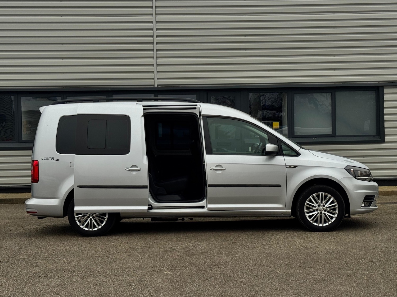 Used Volkswagen Caddy Maxi Life 2018 for sale - 77775233: Photo 12