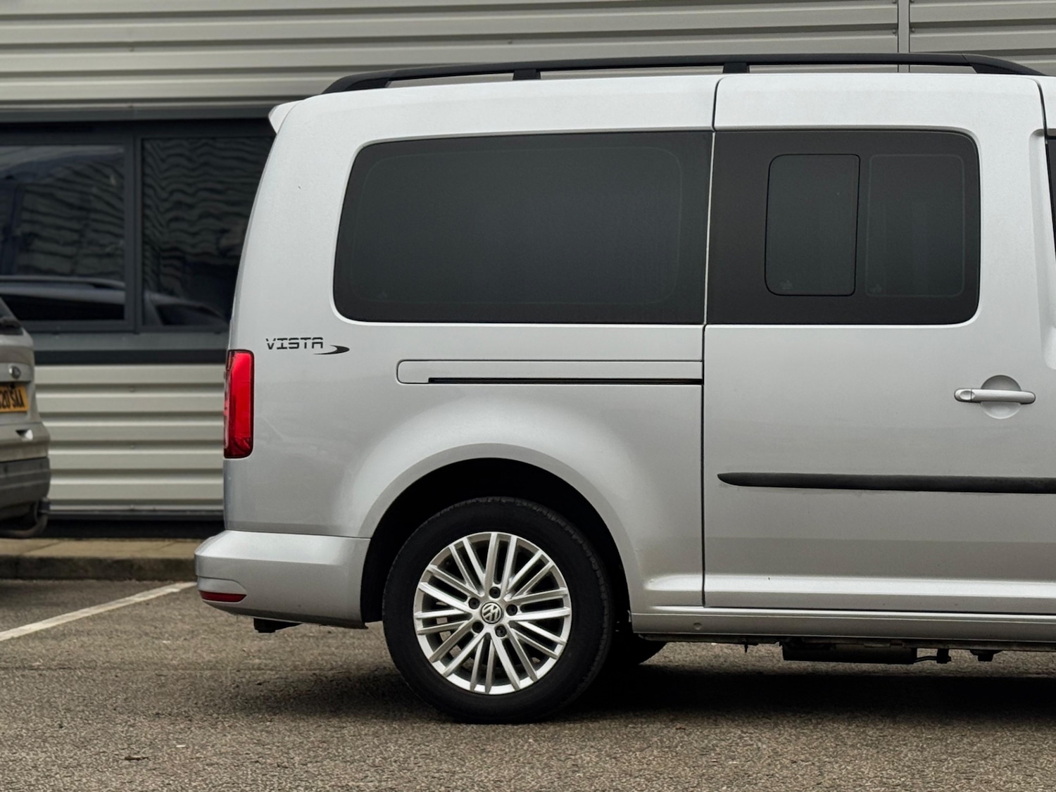 Used Volkswagen Caddy Maxi Life 2018 for sale - 77775233: Photo 28