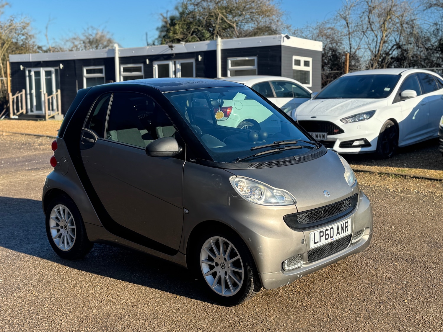 Used smart fortwo 2011 for sale - 77555373: Photo 2