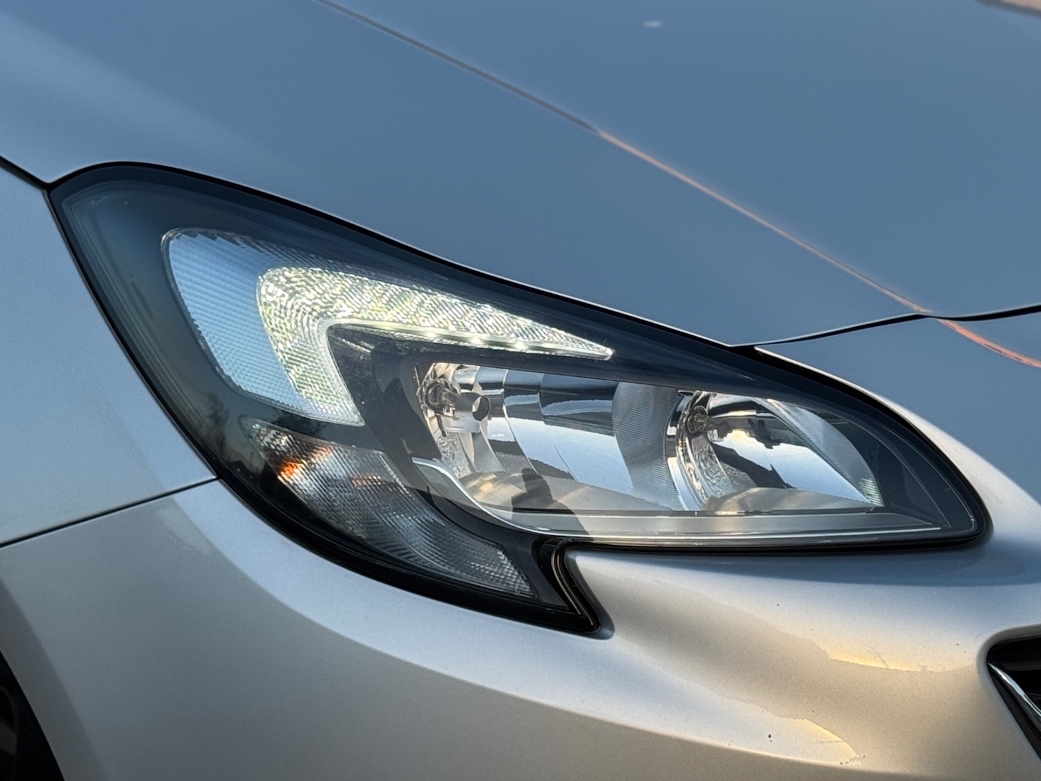 Used Vauxhall Corsa 2016 for sale - 78057272: Photo 3