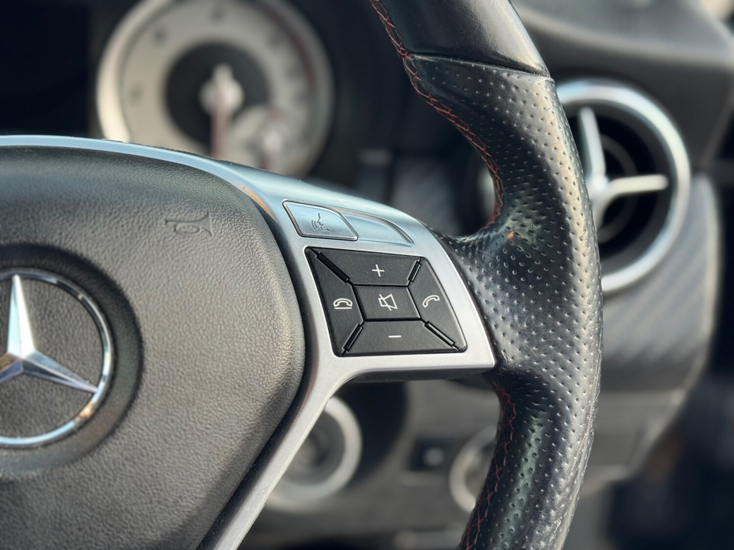 Used Mercedes-Benz A-Class 2013 for sale - 78125511: Photo 8