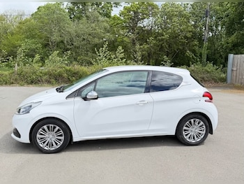 Used Peugeot 208 2016 for sale - 78858113: Photo
