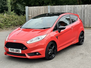 Used Ford Fiesta 2015 for sale - 79137109: Photo