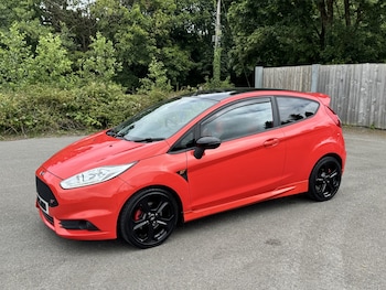 Used Ford Fiesta 2015 for sale - 79137109: Photo