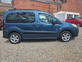 Used Peugeot Partner Tepee 2014 for sale - 78654990: Photo