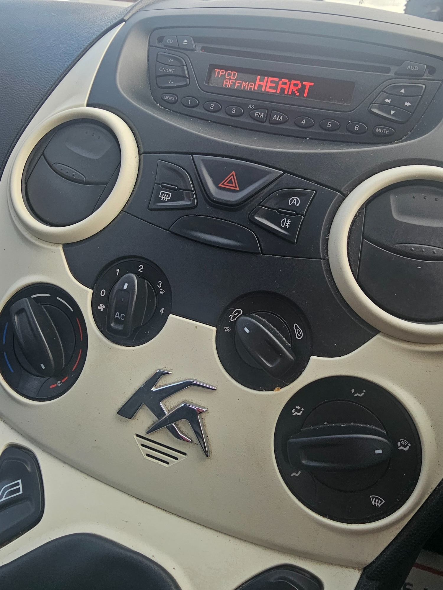 Used Ford Ka 2011 for sale - 76859450: Photo 18