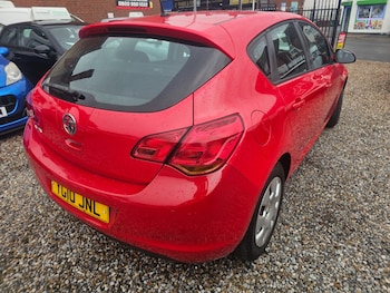 Used Vauxhall Astra 2010 for sale - 75982402: Photo