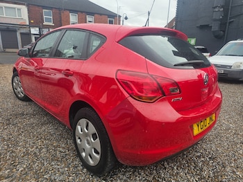 Used Vauxhall Astra 2010 for sale - 75982402: Photo