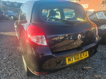 Used Renault Clio 2011 for sale - 76696611: Photo