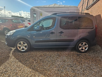 Used Peugeot Partner Tepee 2014 for sale - 77568442: Photo