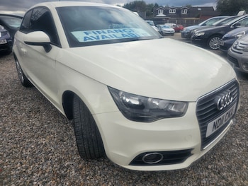 Used Audi A1 2011 for sale - 75773505: Photo