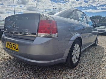 Used Vauxhall Vectra 2008 for sale - 75261265: Photo