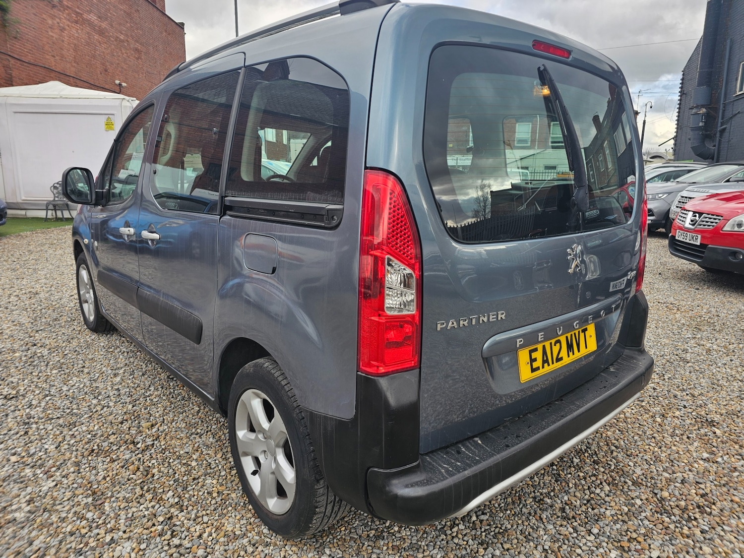 Used Peugeot Partner Tepee 2012 for sale - 77873376: Photo 2